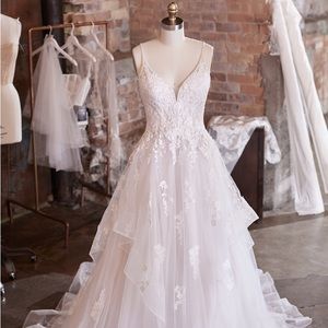 Maggie Sottero Lettie Wedding Dress Size Worn Only During Fitting